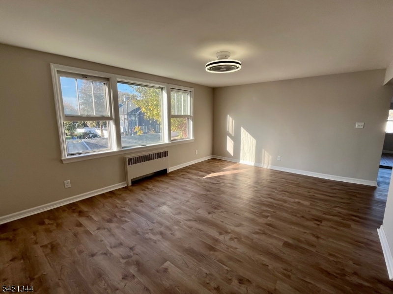 34 Wagner Pl 2 Property Photo 3