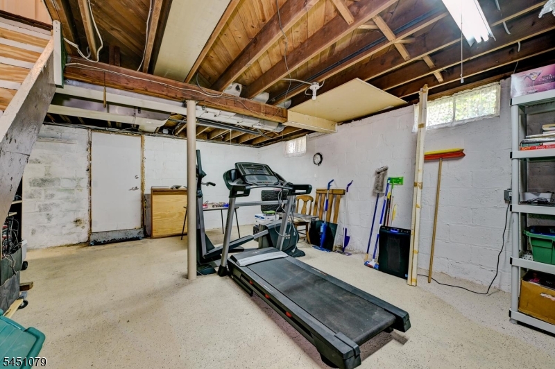 115 Olive Ave Property Photo 31