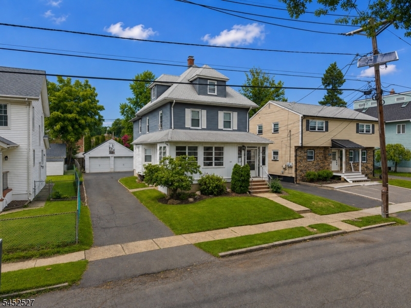 305 Manning Ave 1 Property Photo 1