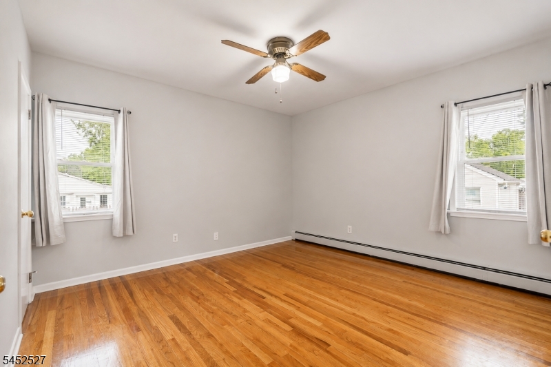 305 Manning Ave 1 Property Photo 3