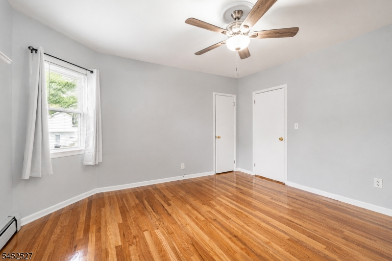 305 Manning Ave 1 Property Photo 5