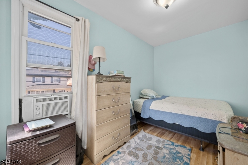 4 Gillies St Property Photo 16