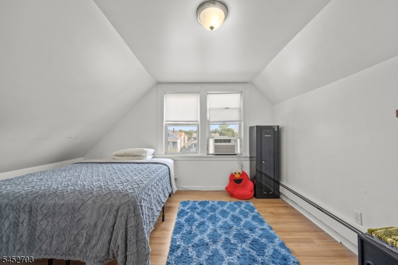 4 Gillies St Property Photo 18