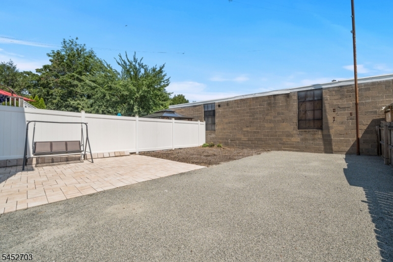 4 Gillies St Property Photo 21