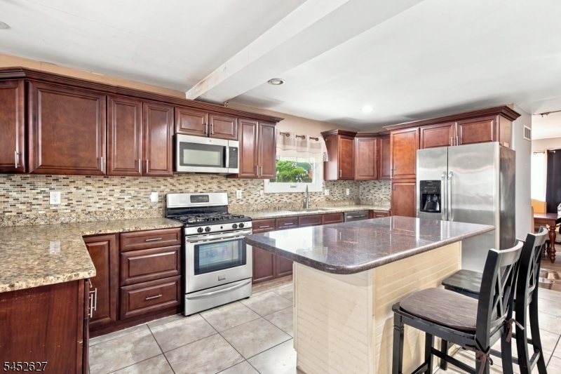 1528 Washington Ave Property Photo 14