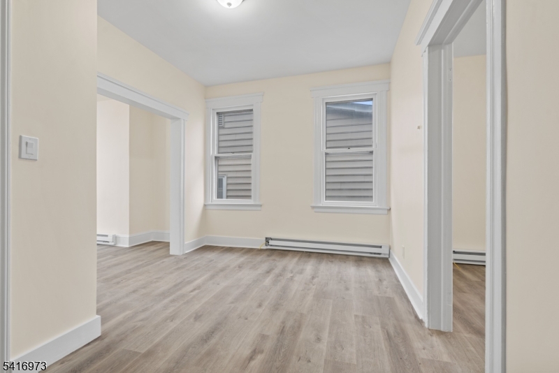 33 Delaware St Property Photo 20