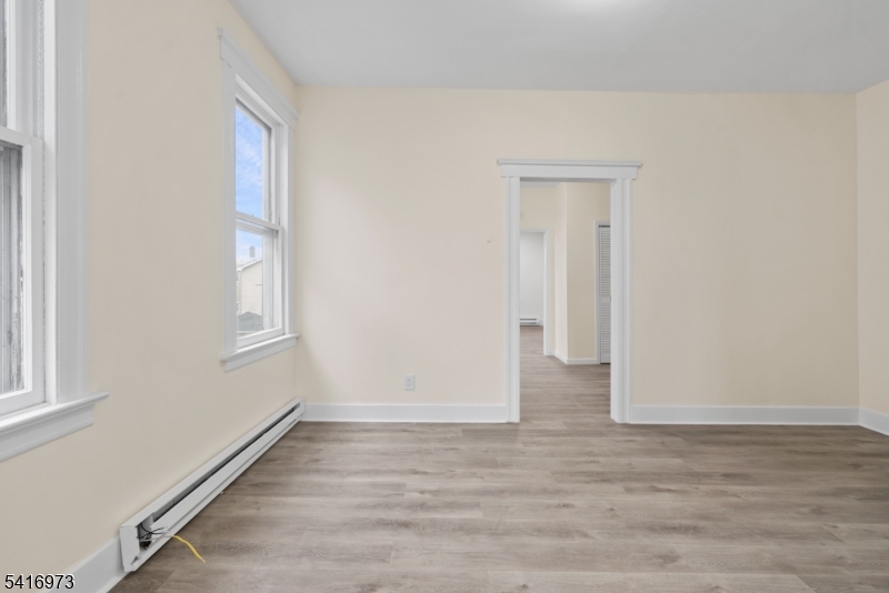 33 Delaware St Property Photo 29