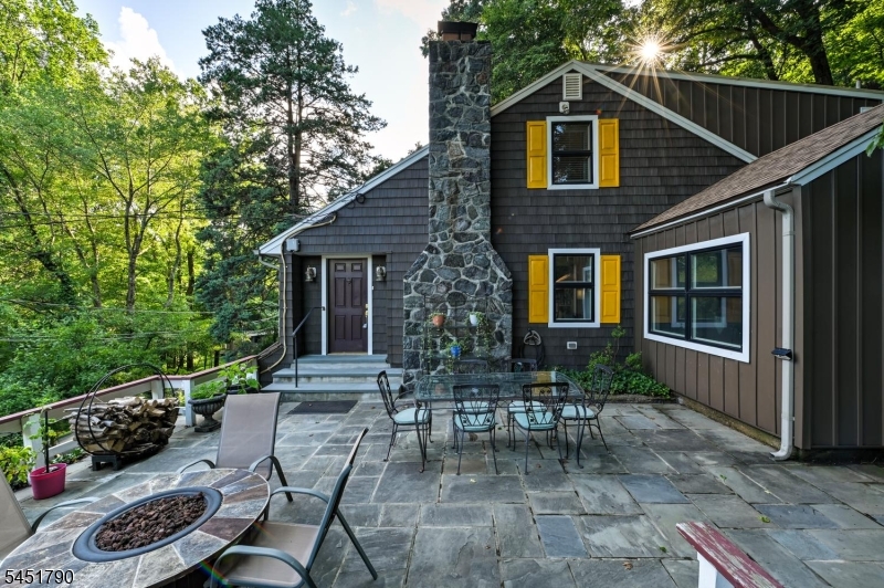 18 Bott Ln Property Photo 4