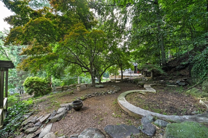 18 Bott Ln Property Photo 10