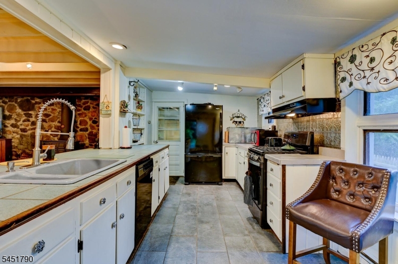 18 Bott Ln Property Photo 22