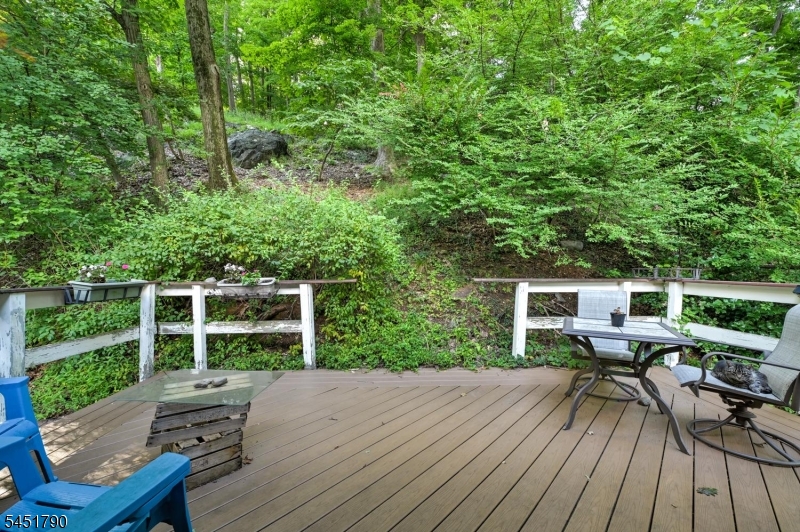 18 Bott Ln Property Photo 31