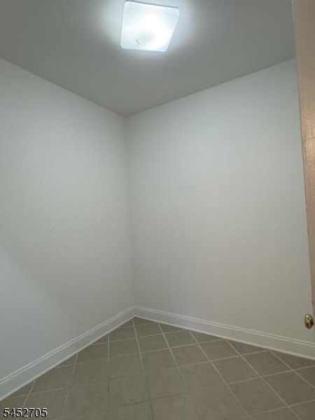 23 W Hanover Ave 23a Property Photo 8