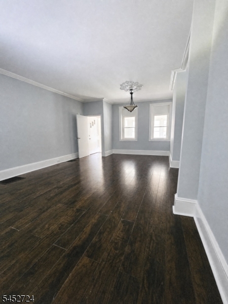302 Pennington Ave