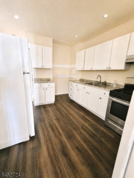 302 Pennington Ave Property Photo 3