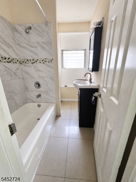 302 Pennington Ave Property Photo 4