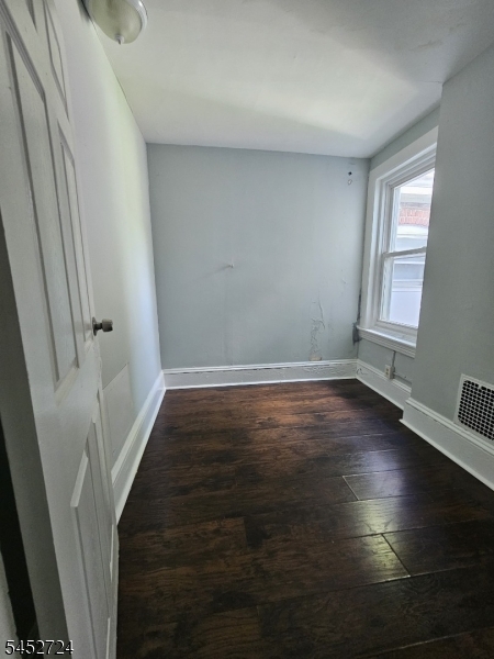 302 Pennington Ave Property Photo 11