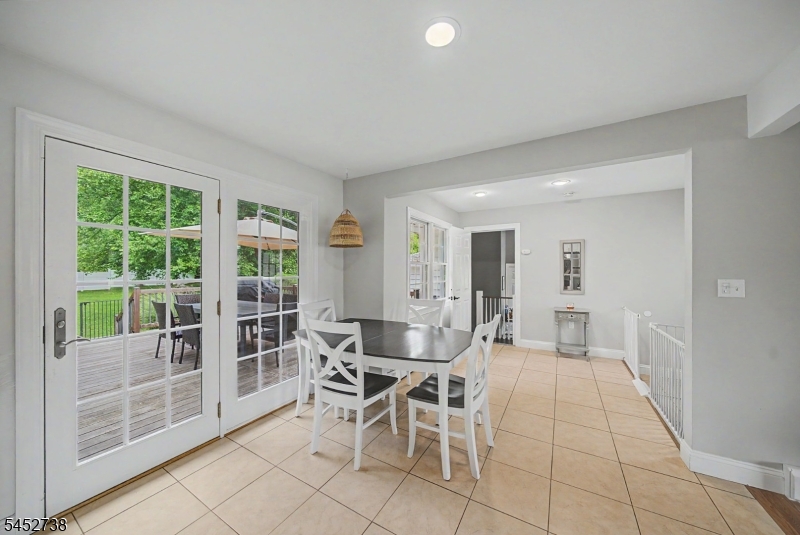 21 Struble Ln Property Photo 10