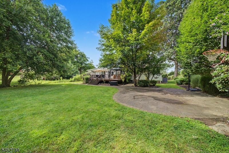 21 Struble Ln Property Photo 40