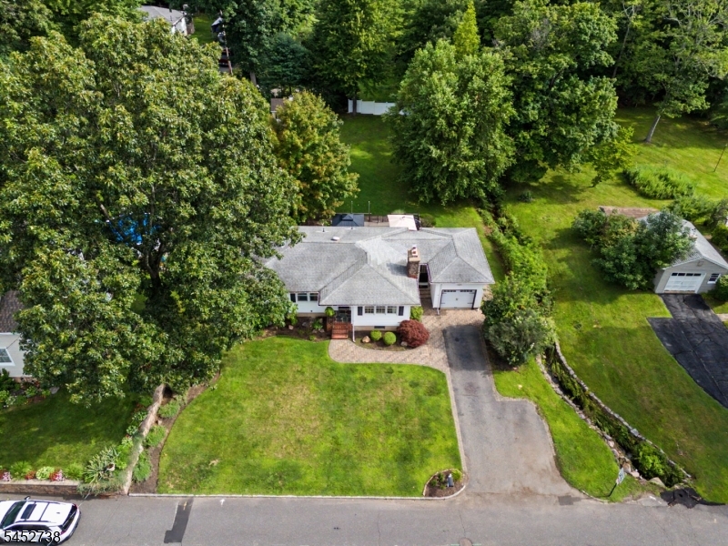 21 Struble Ln Property Photo 45