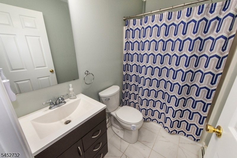152 New Rd Property Photo 16