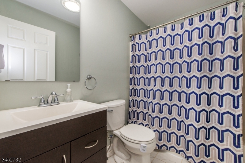 152 New Rd Property Photo 17