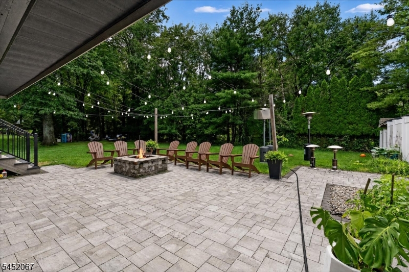 23 Douglas Dr Property Photo 24