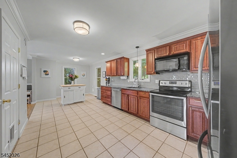 5 Valhalla Way Property Photo 14