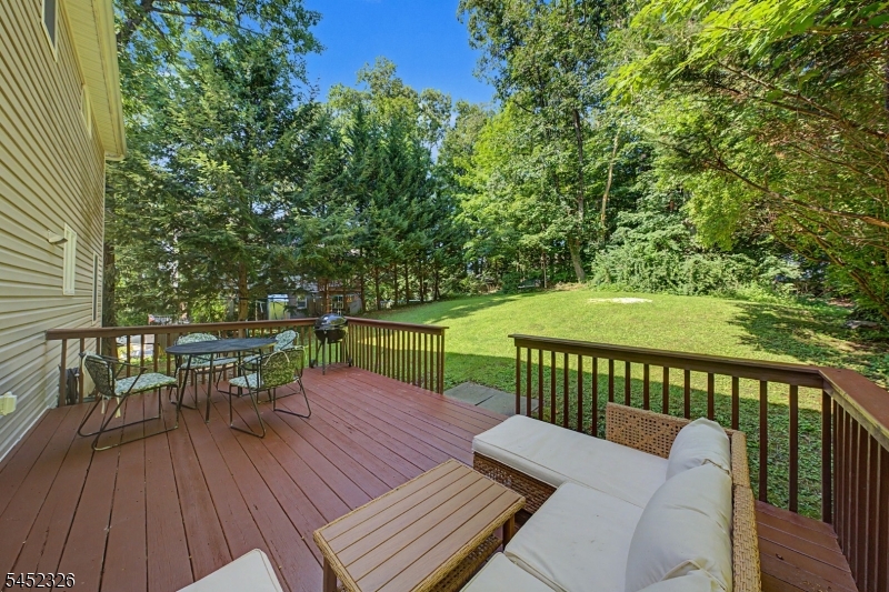 5 Valhalla Way Property Photo 45