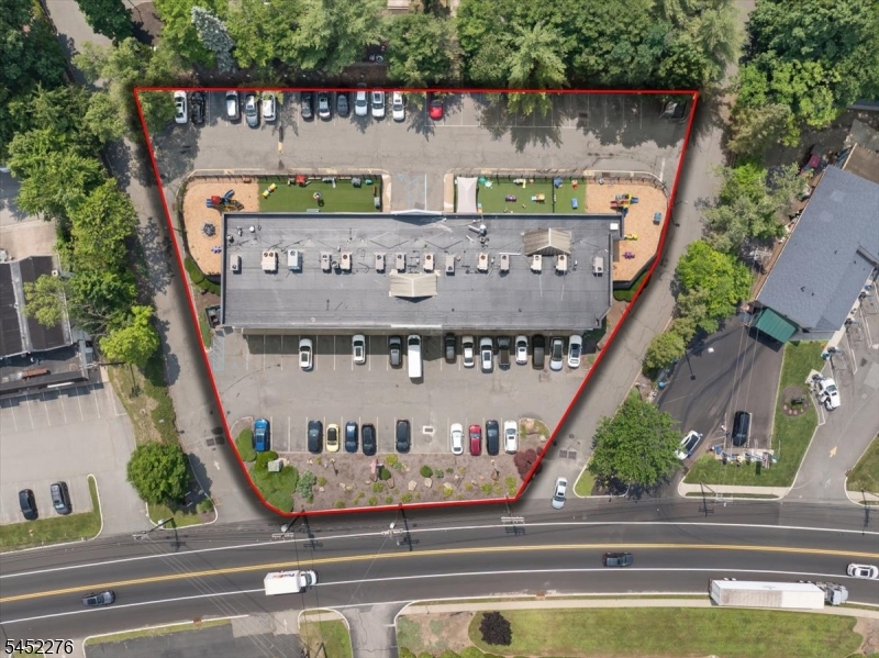 176 Us Highway 46 Property Photo 21