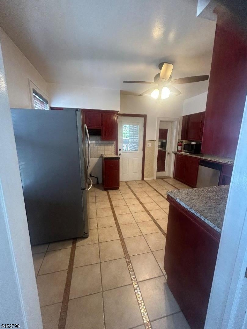 17 Codington Pl Property Photo 10