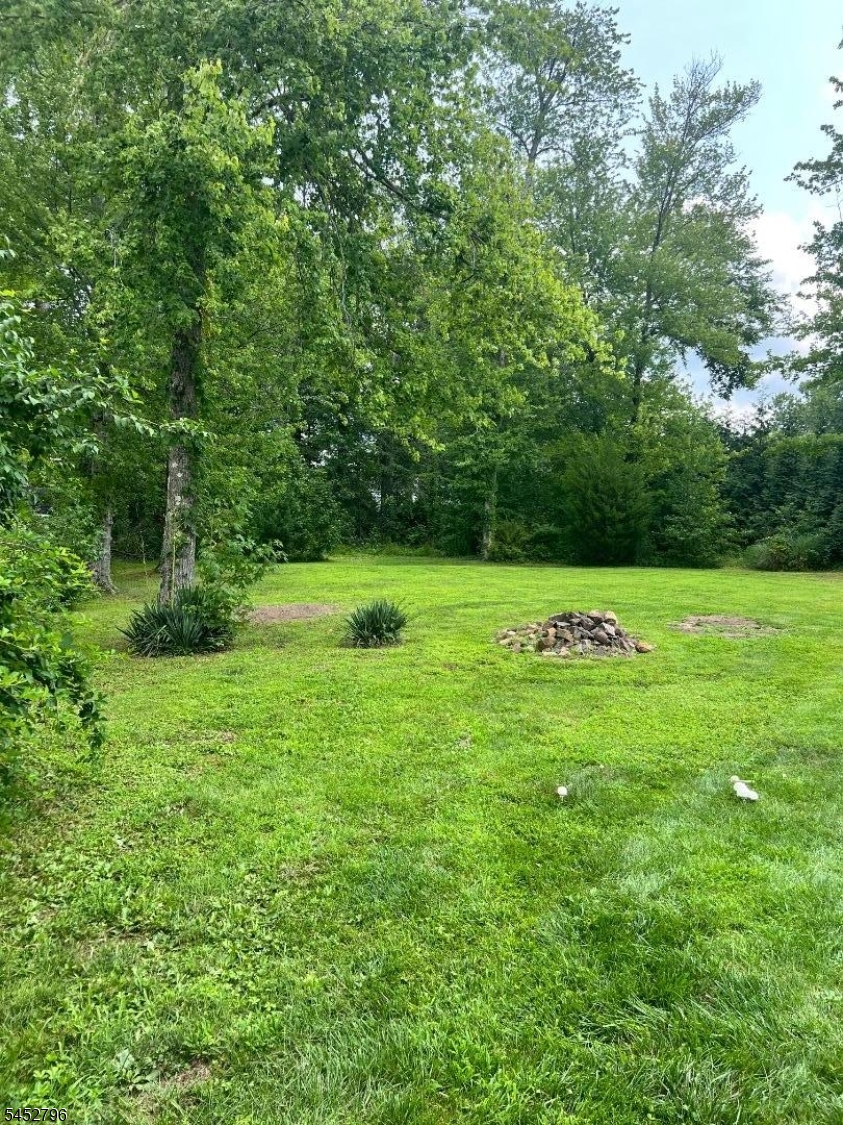 21 Oak Ridge Rd Property Photo 8