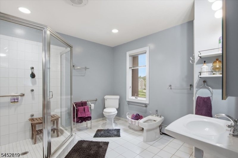 203 Harwood Pl Property Photo 12