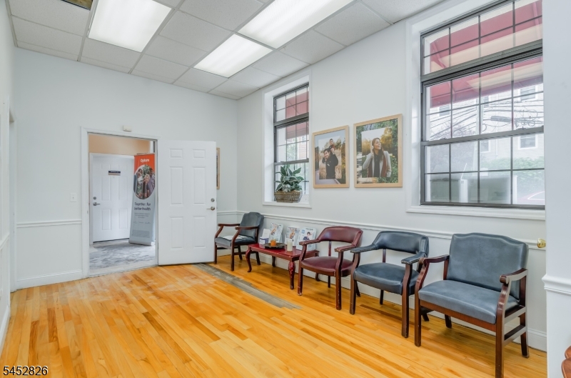 303 Belmont Ave Property Photo 11