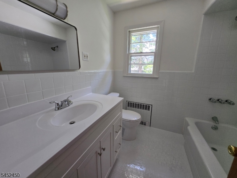 384 Delawanna Ave 2 Property Photo 10