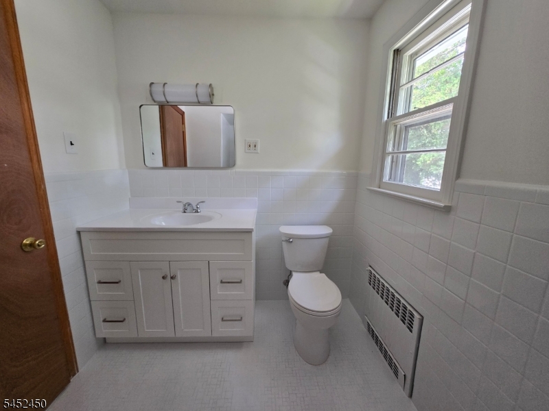 384 Delawanna Ave 2 Property Photo 11