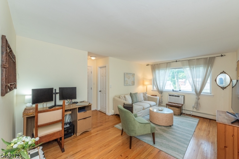 37 Espy Rd 7a Property Photo 2