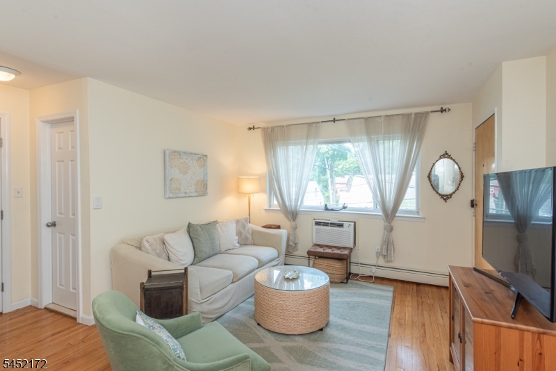 37 Espy Rd 7a Property Photo 7