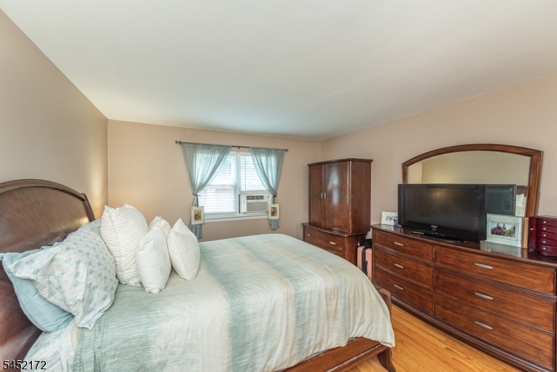 37 Espy Rd 7a Property Photo 16