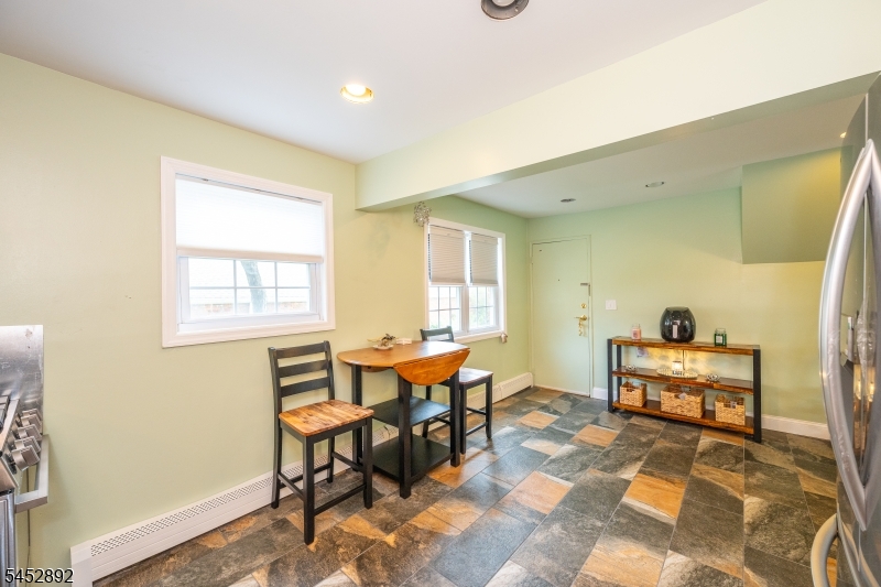 1247 Valley Rd A Property Photo 15