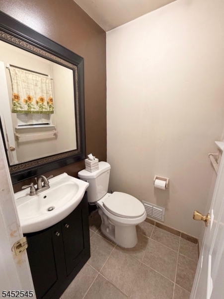 914 Merritt Dr B Property Photo 7