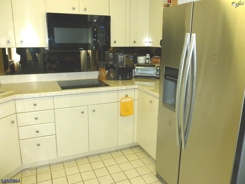 295 Claremont Ave 8 Property Photo 4