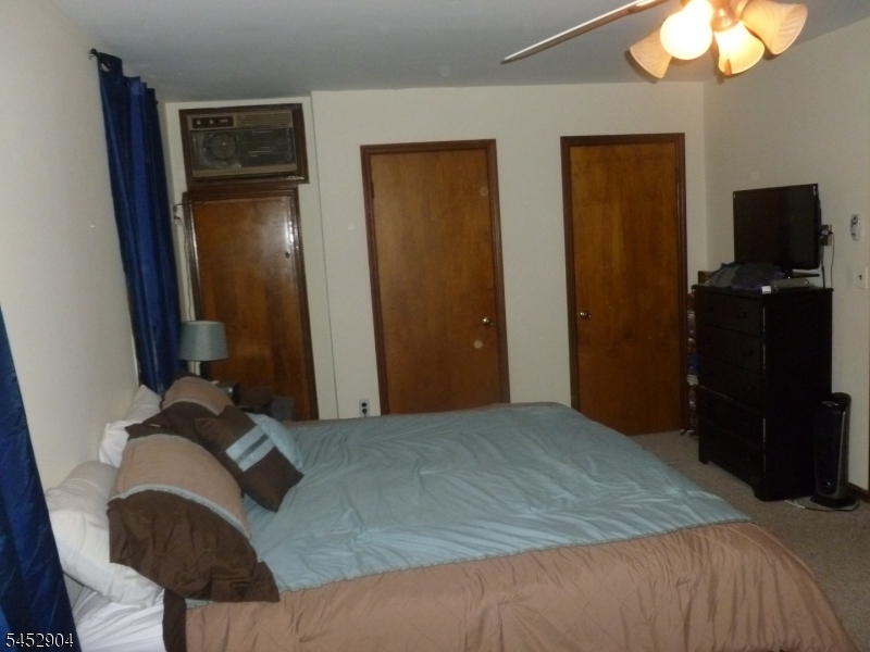 295 Claremont Ave 8 Property Photo 6