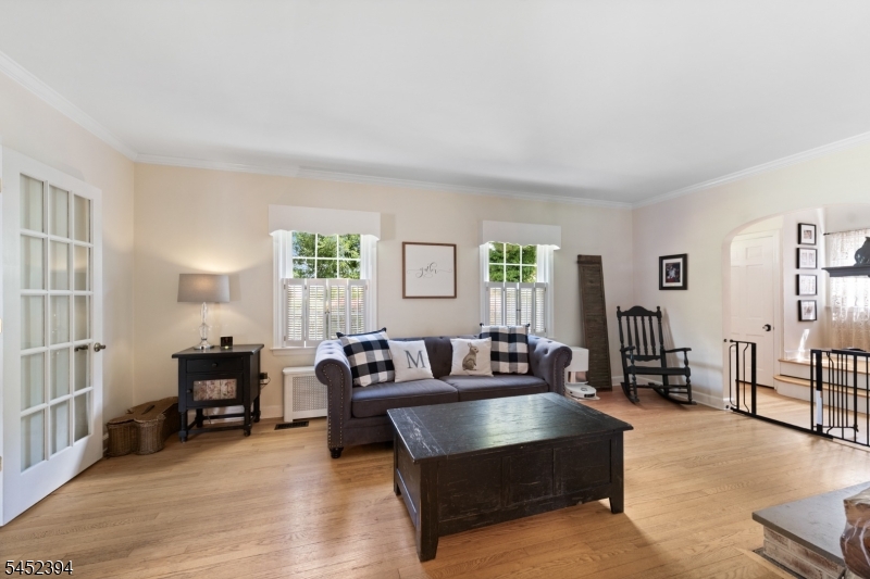 767 Park Ave Property Photo 13