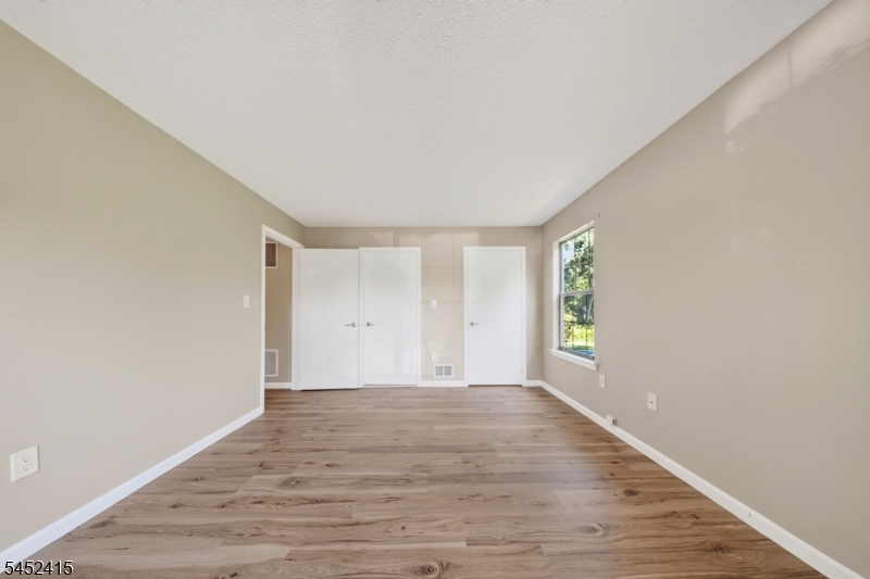 60 Taylor Dr Property Photo 14