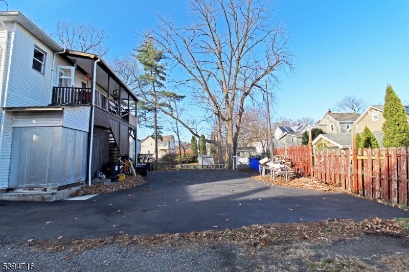 308 S Main St Property Photo 9
