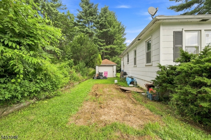 1151 Butlers Park Rd Property Photo 6
