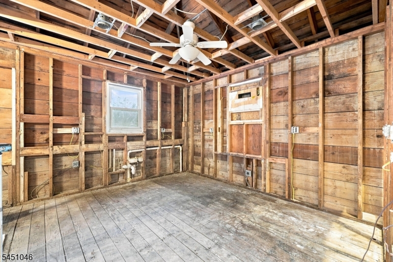 1151 Butlers Park Rd Property Photo 15