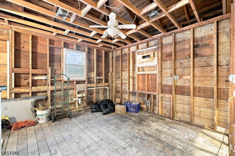 1151 Butlers Park Rd Property Photo 16