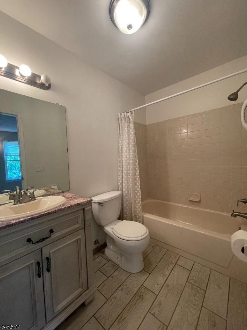 4 Amy Ct Property Photo 33
