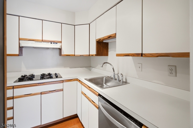 30 Wedgewood Dr Property Photo 11